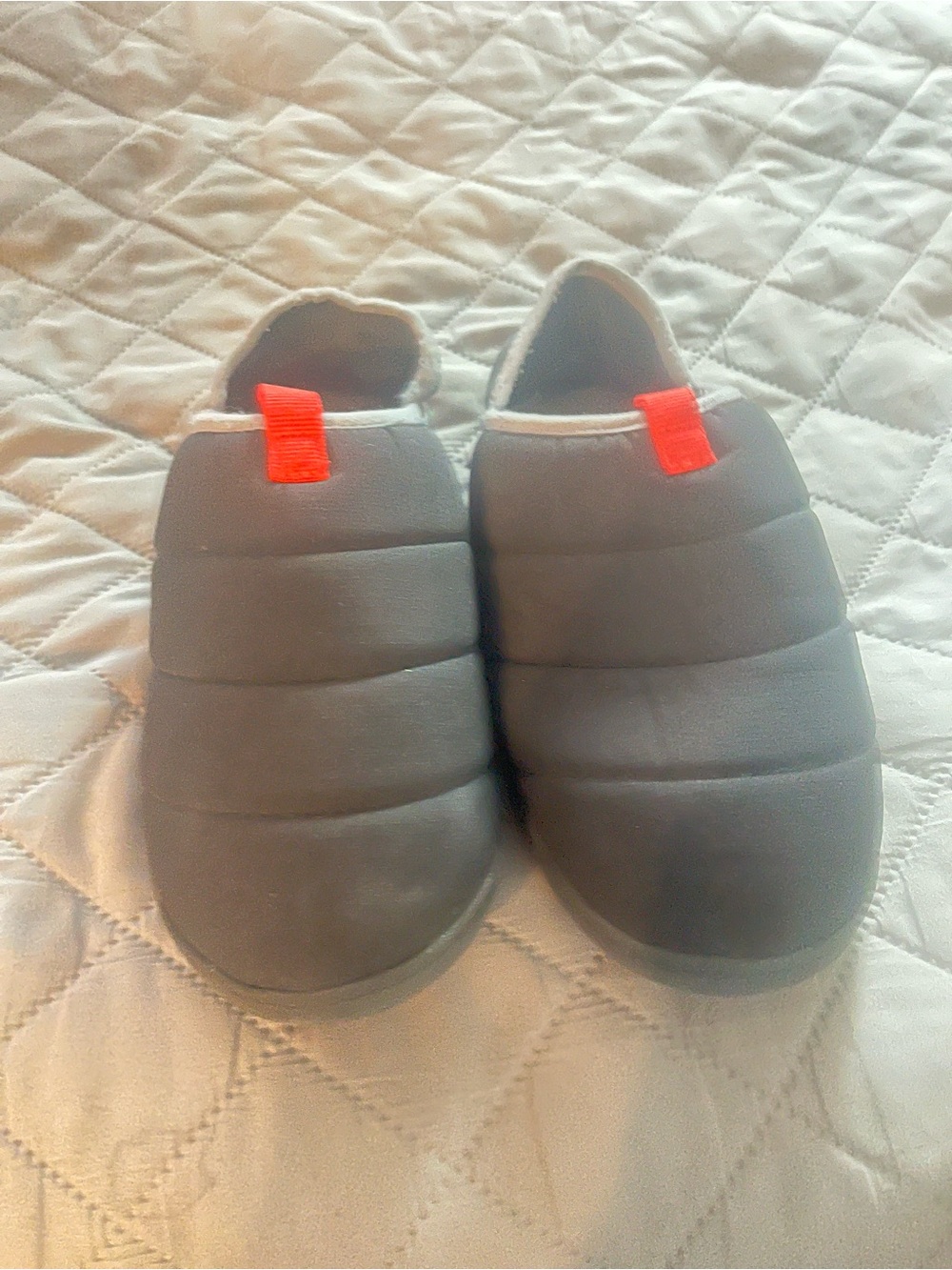 Kids Puffer Slip-On Shoes in Dark Gray with Red Accent
